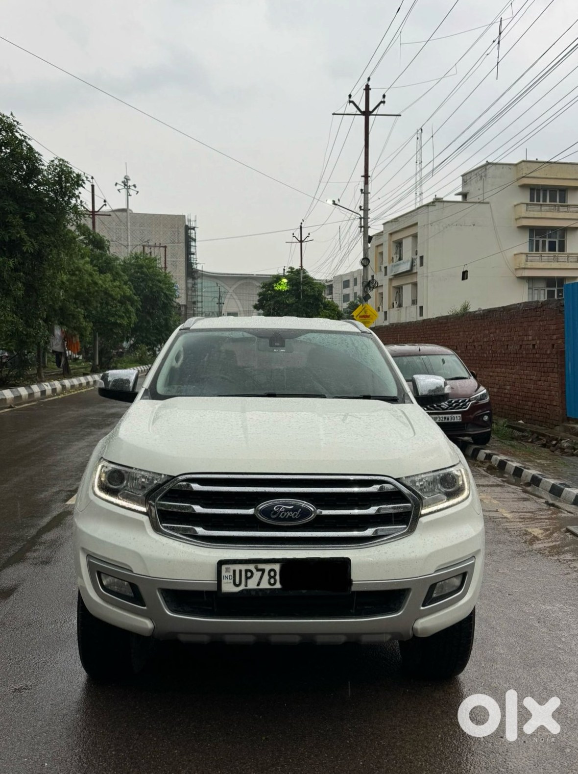 Ford Endeavour 2013 Diesel