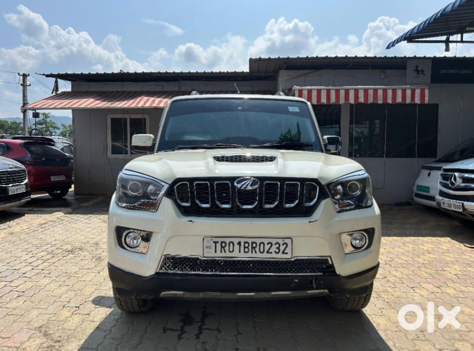 Mahindra Scorpio 2015 - Strong & Spacious