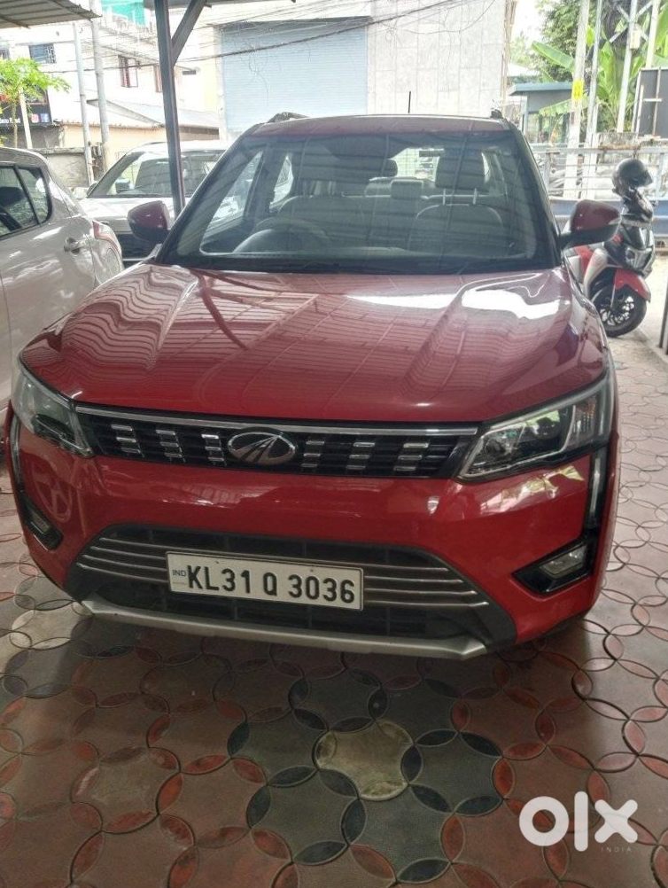 Mahindra Xuv300 | 26k Km | Petrol | Manual