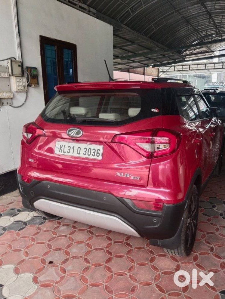 Mahindra Xuv300 | 26k Km | Petrol | Manual