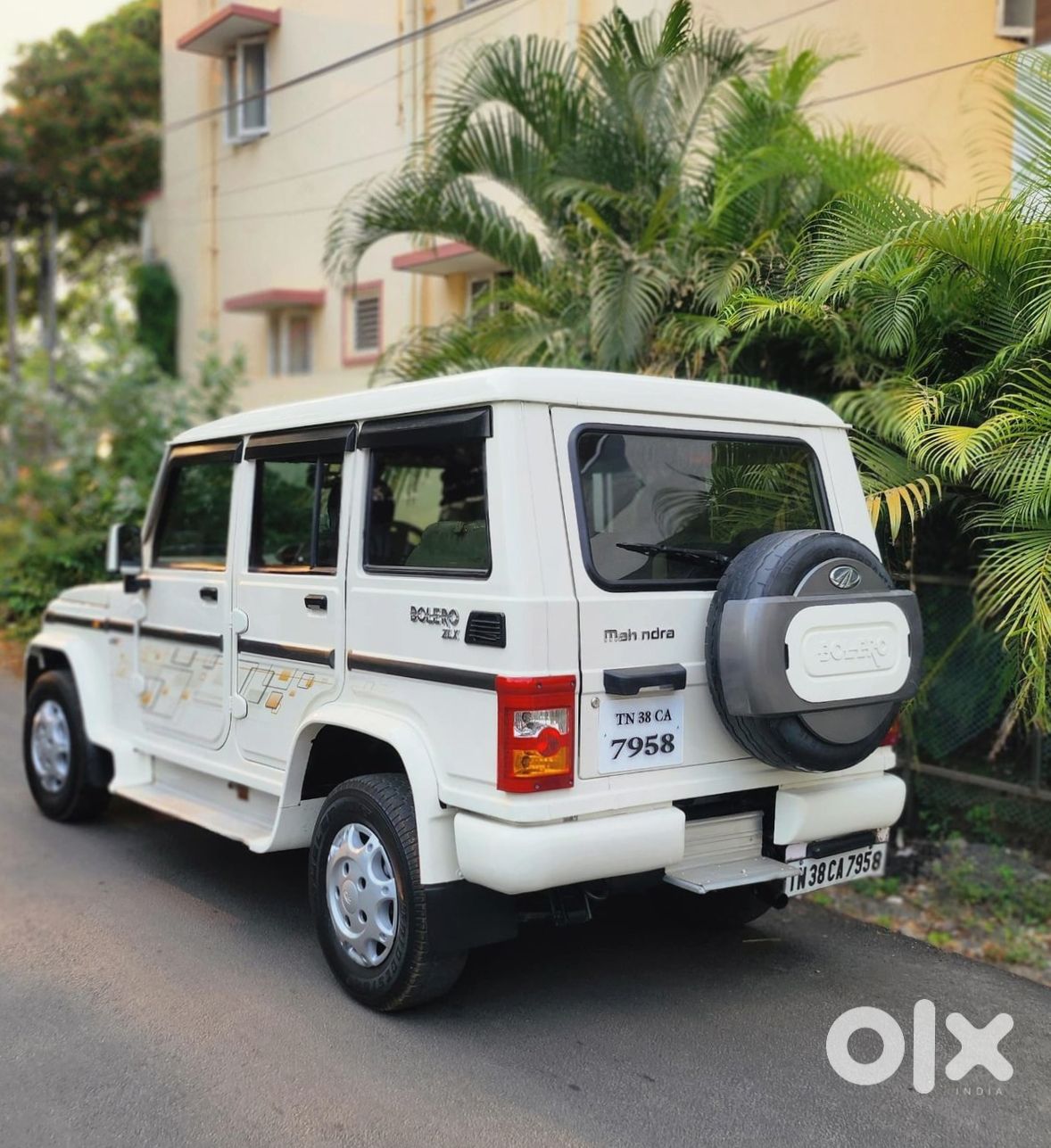 Urgent! Mahindra Bolero 2017