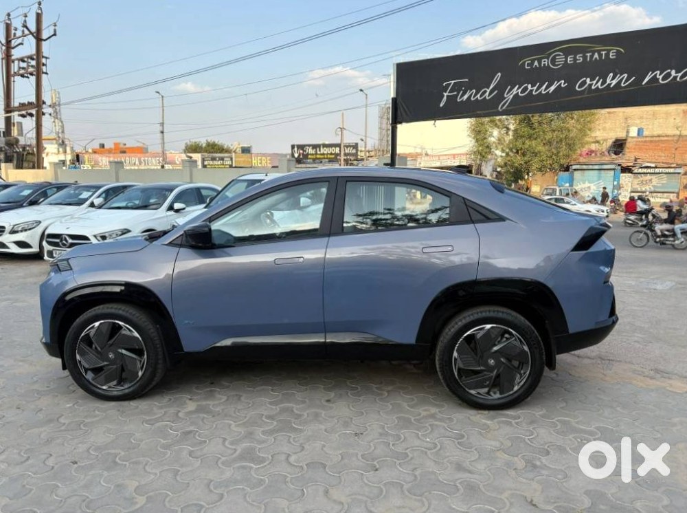 2025 Tata Curvv Ev - Brand New Condition