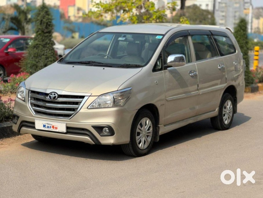 Urgent - Toyota Innova 2011