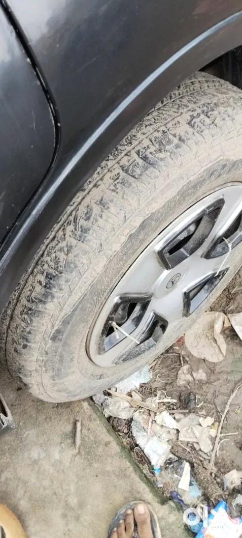 2021 Mahindra Xuv500 - Barely Driven