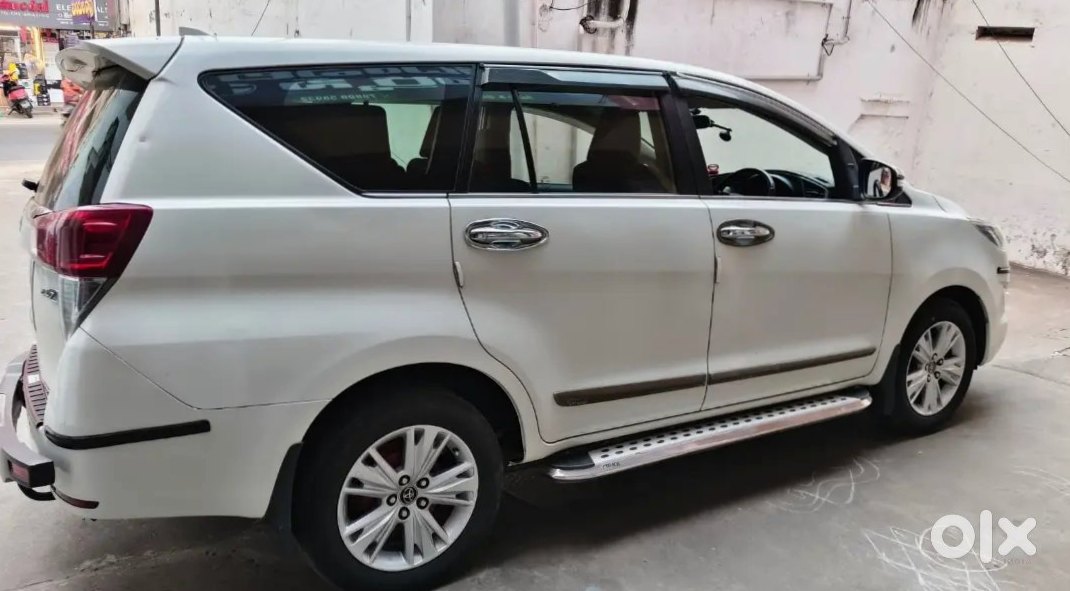 Toyota Innova Crysta 2021 | Family Car