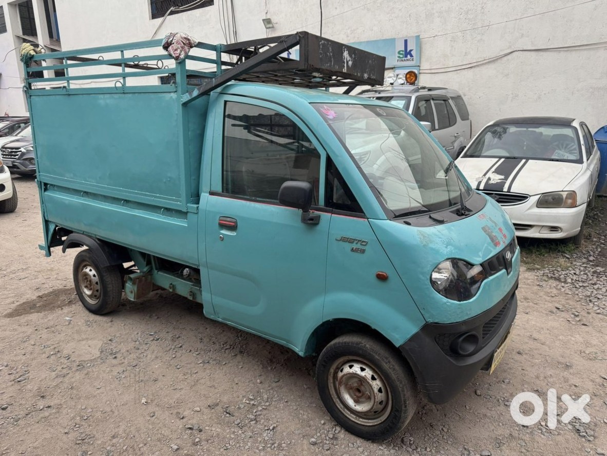 Old Mahindra Jeep Going Cheap