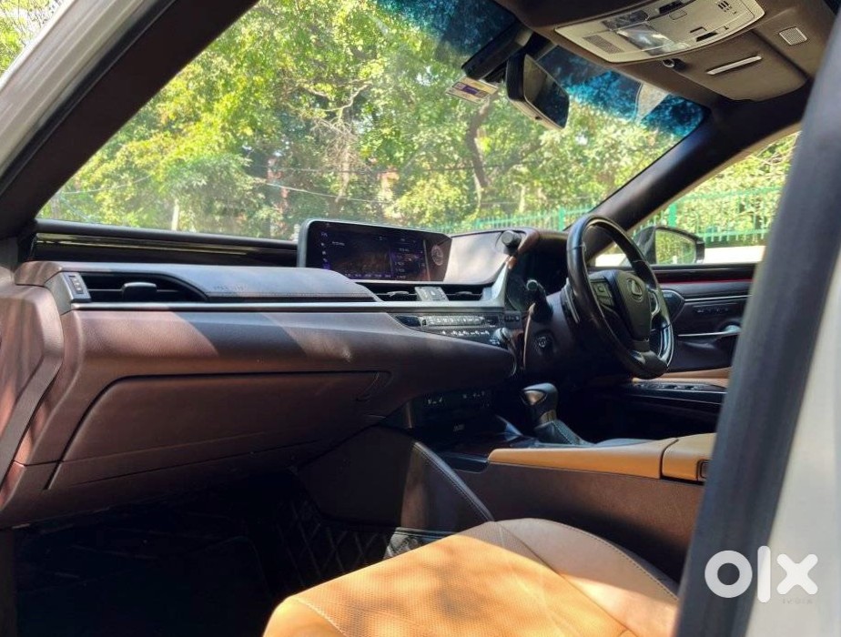 2025 Lexus Es Cng - Premium Sedan