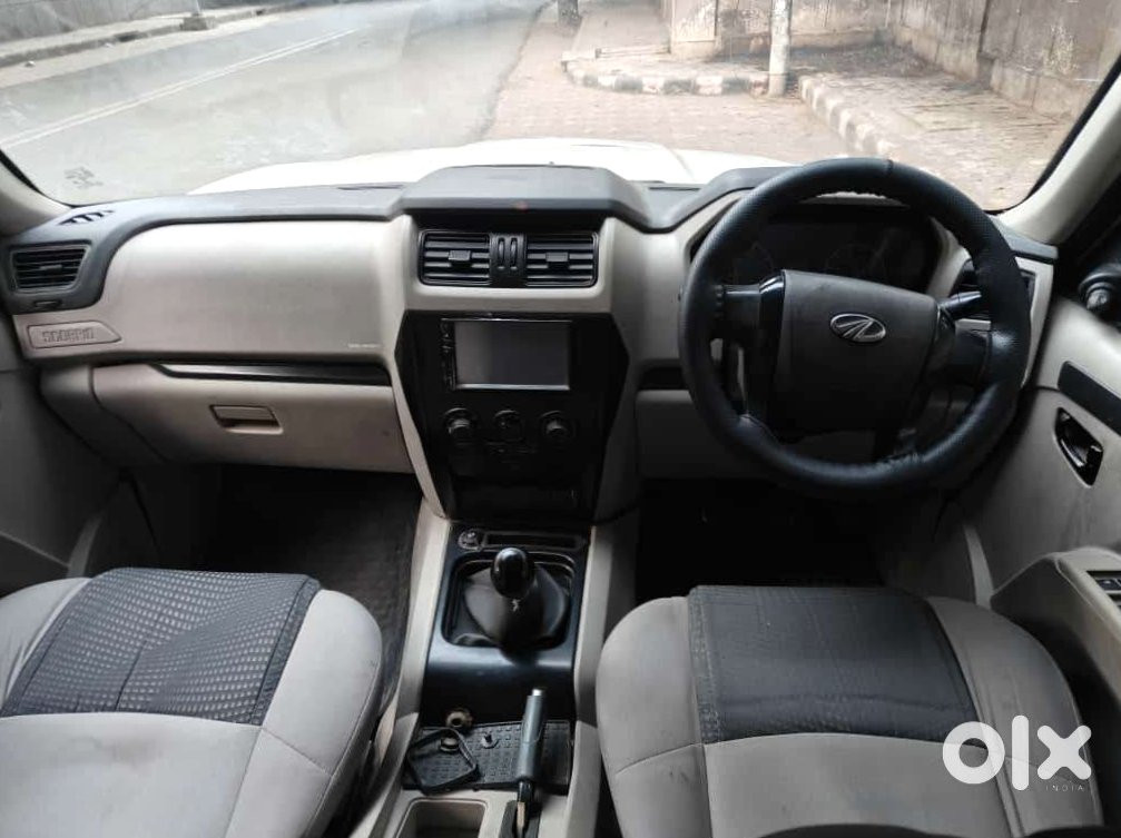 Mahindra Scorpio 2011 Electric