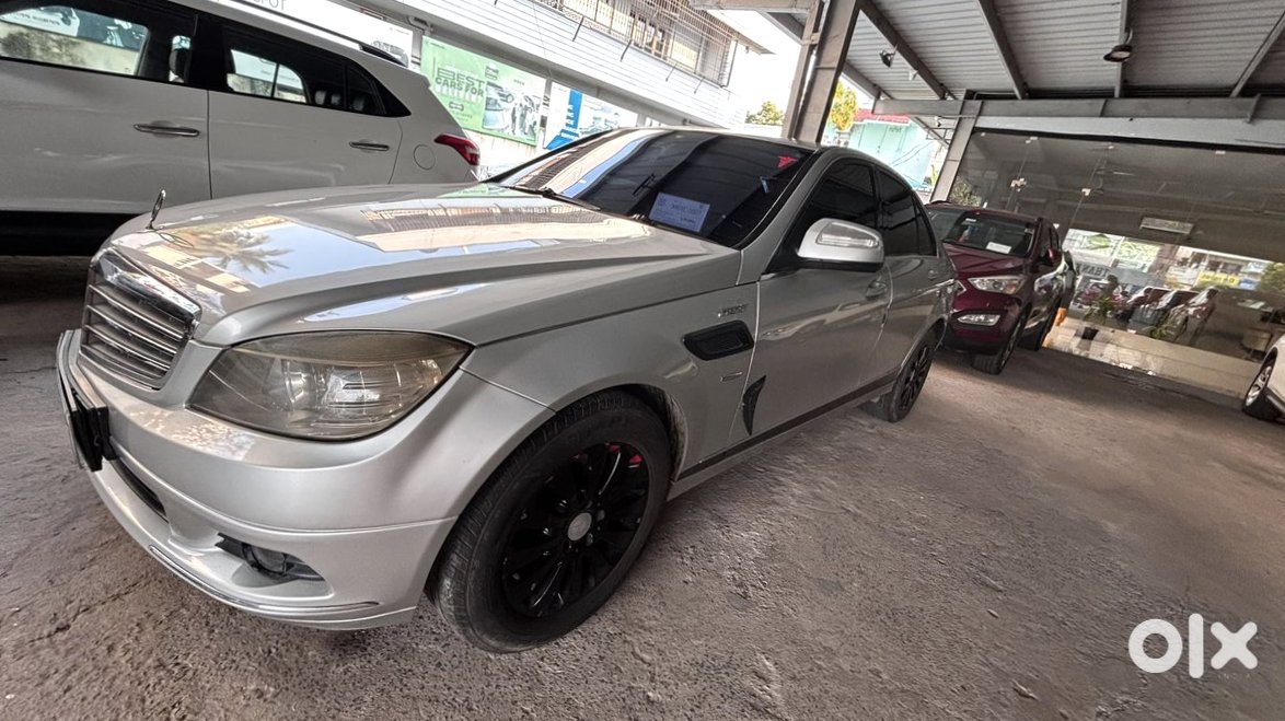 2013 Mercedes-benz C-class | ₹2856k | 72,776km | Petrol | Automatic