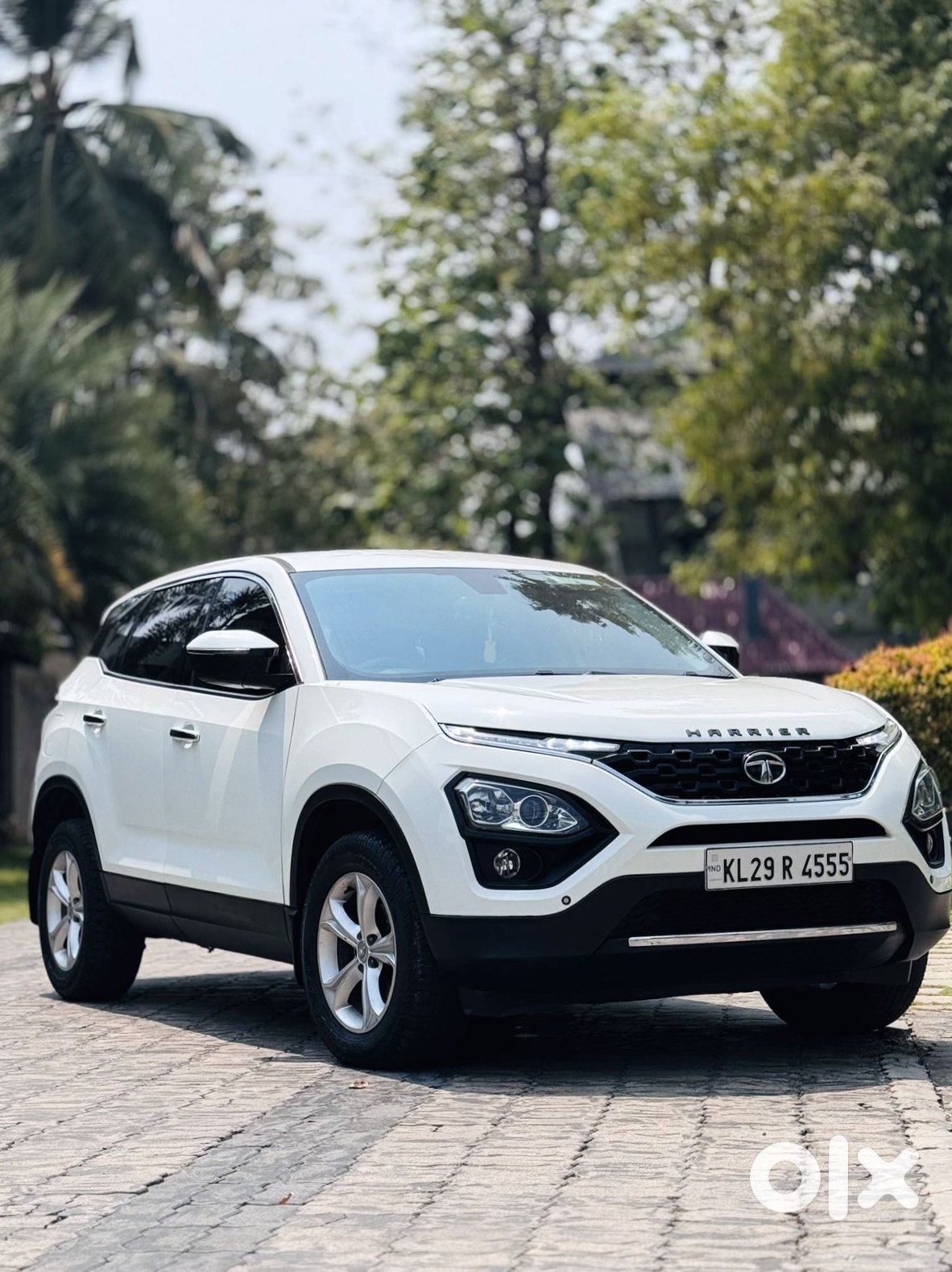 Urgent: 2022 Tata Harrier Automatic Diesel