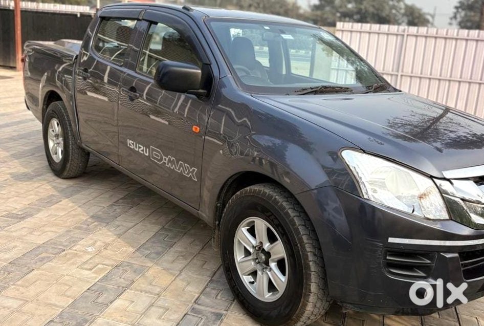 Isuzu D-max Automatic Petrol Truck