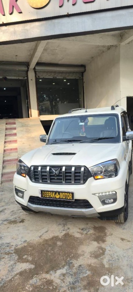 Mahindra Scorpio 2013