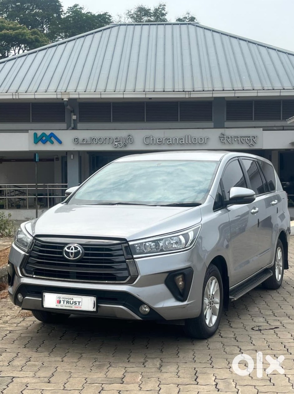 2020 Toyota Innova Crysta - Manual
