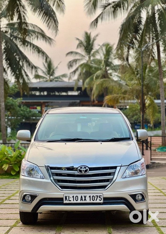 Toyota Innova 2012 - Genuine Buyer Only