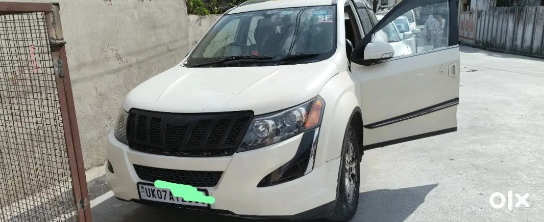 Mahindra Xuv500 2017 Petrol