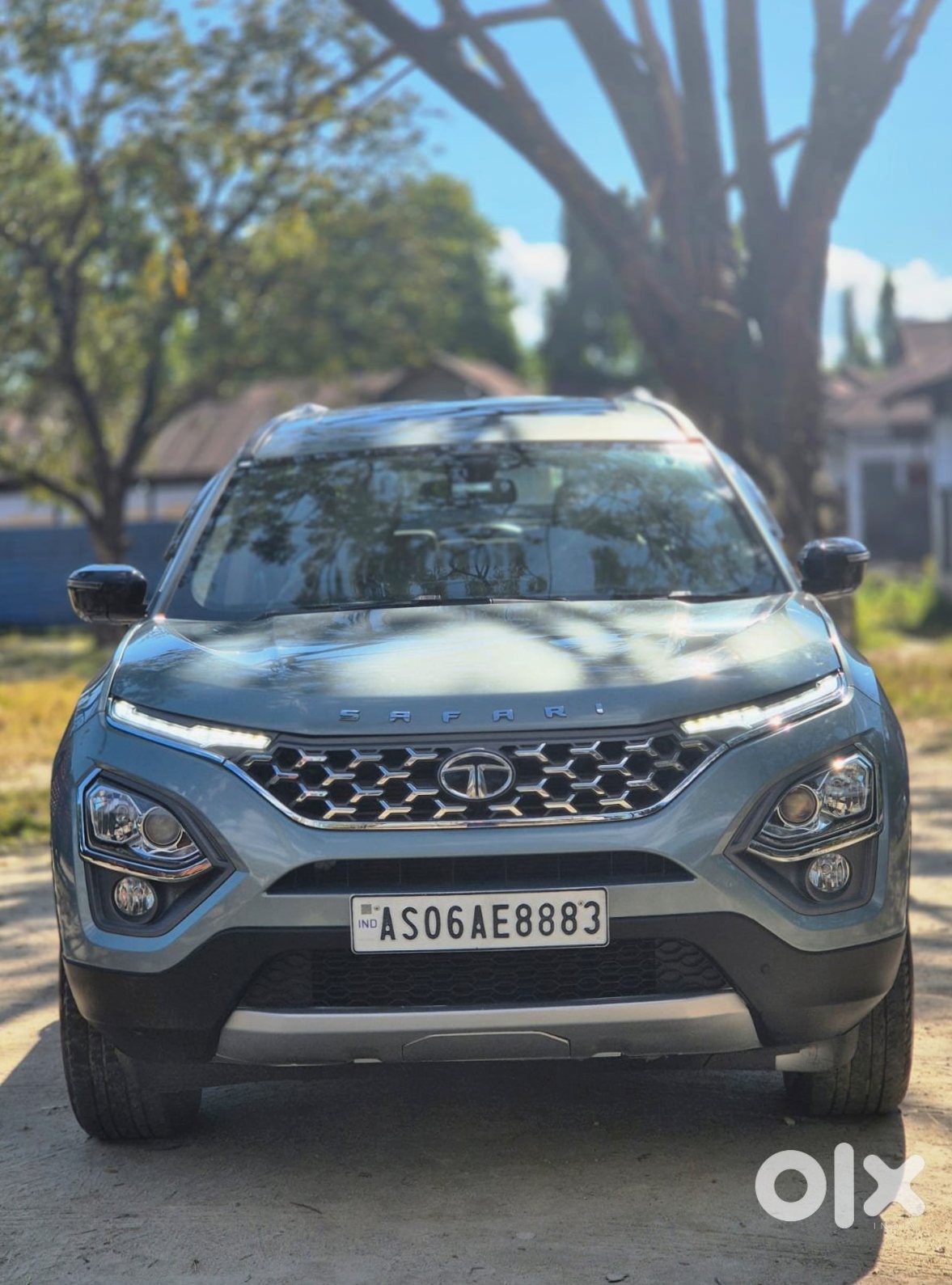 Tata Safari Petrol - Family Car