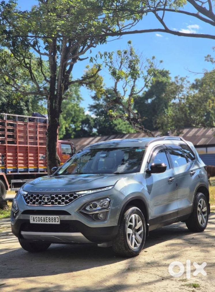 Tata Safari Petrol - Family Car