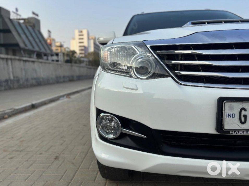 Toyota Fortuner 2015 - Family Suv