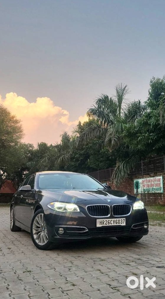 Luxury Bmw 5 Series - 2012