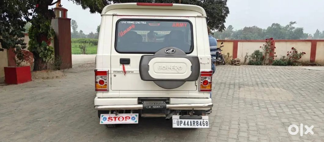 Mahindra Bolero Neo Petrol Manual