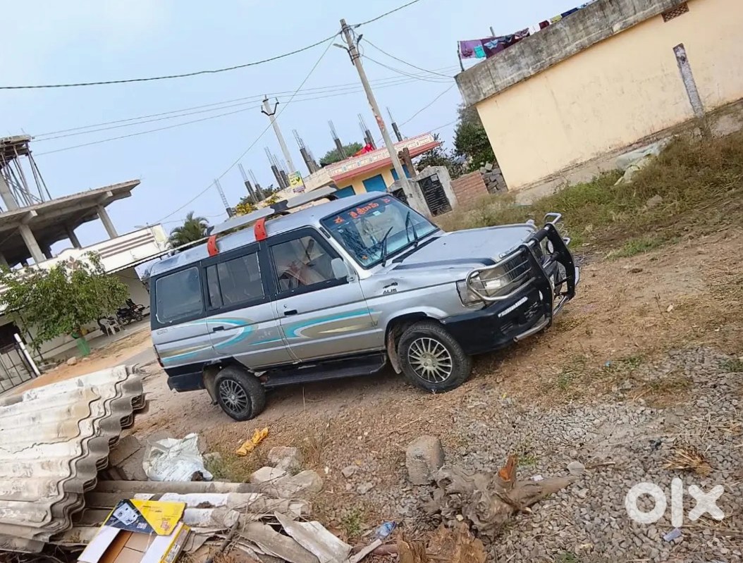 Car For Sale 2005 Toyota Qualis