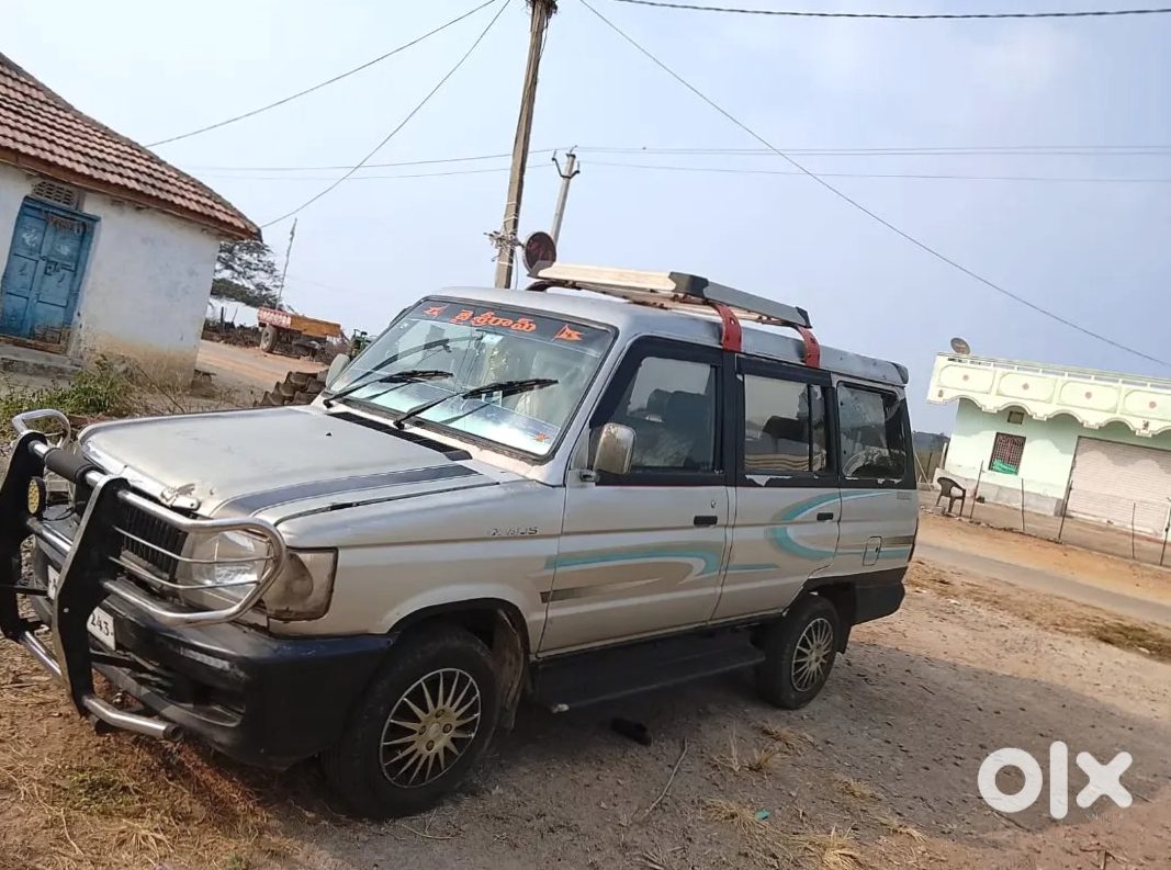 Car For Sale 2005 Toyota Qualis