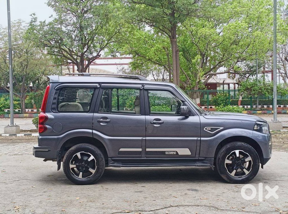Mahindra Scorpio Classic 2012 Automatic