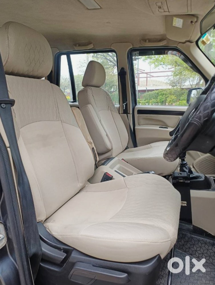 Mahindra Scorpio Classic 2012 Automatic