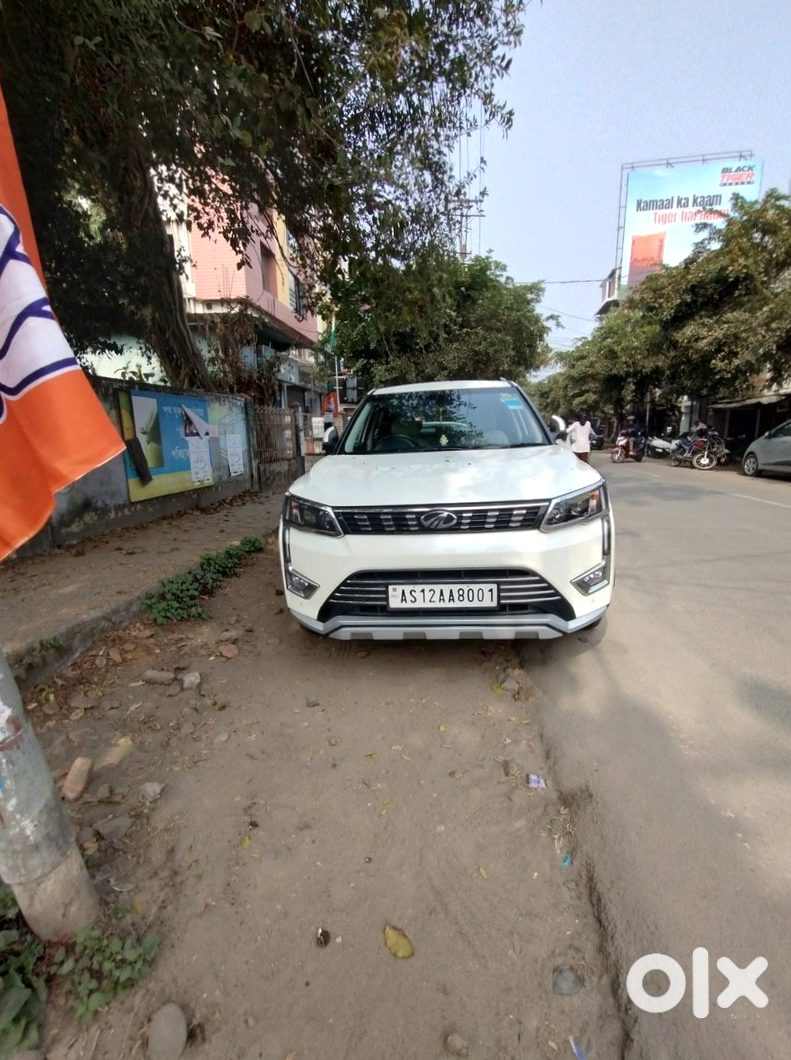 Xuv300 Mahindra - Spacious Sedan