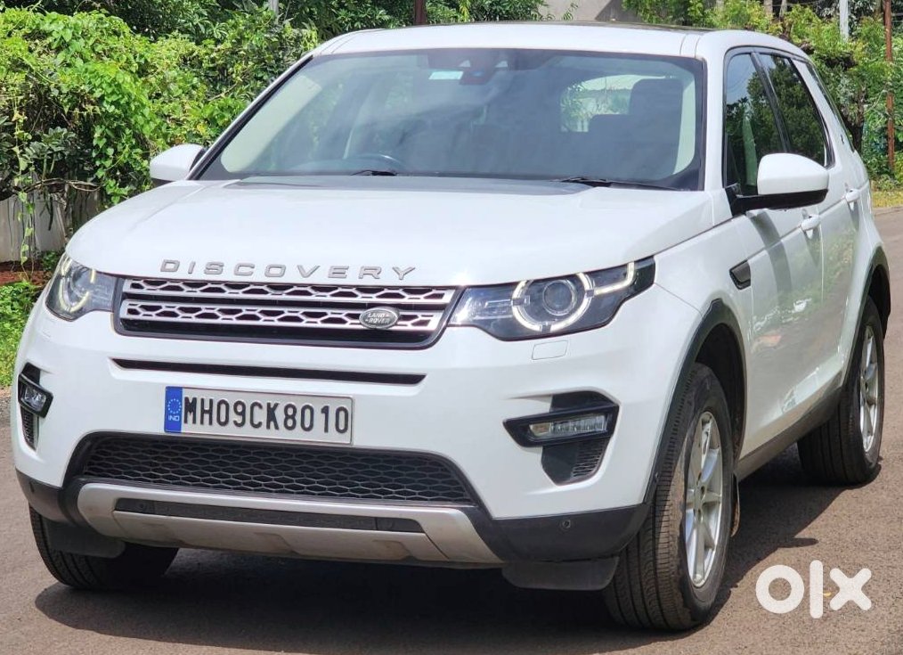 2017 Land Rover Discovery - Luxury Suv