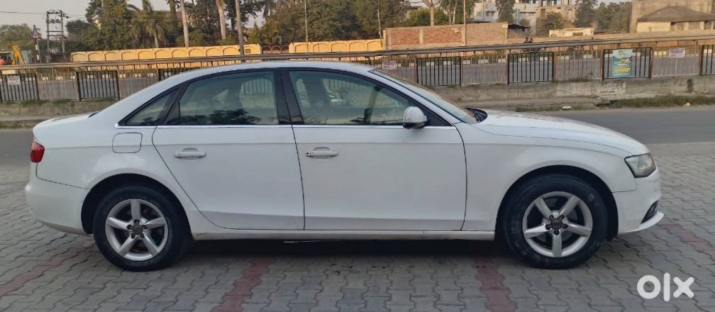 2010 Audi A4 Premium Sedan