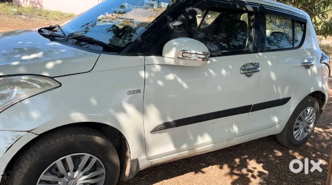 2025 Maruti Swift Petrol - Like New