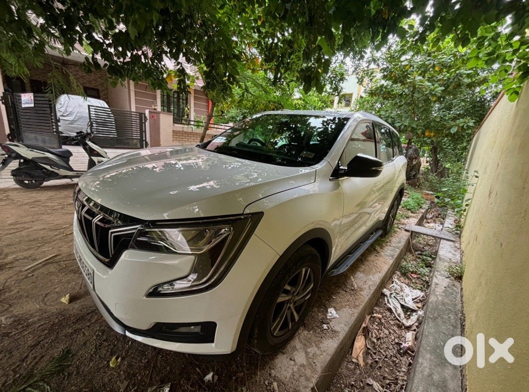 Mahindra Xuv700 2024 - Cng Manual