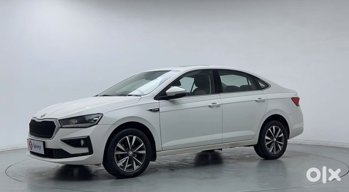 Skoda Slavia 2023 - Petrol Automatic