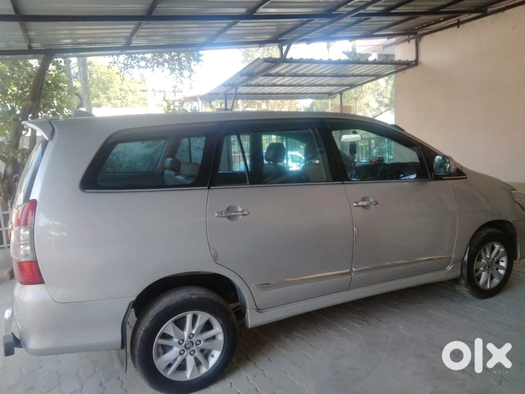 Toyota Innova 2011 - Need To Sell Asap
