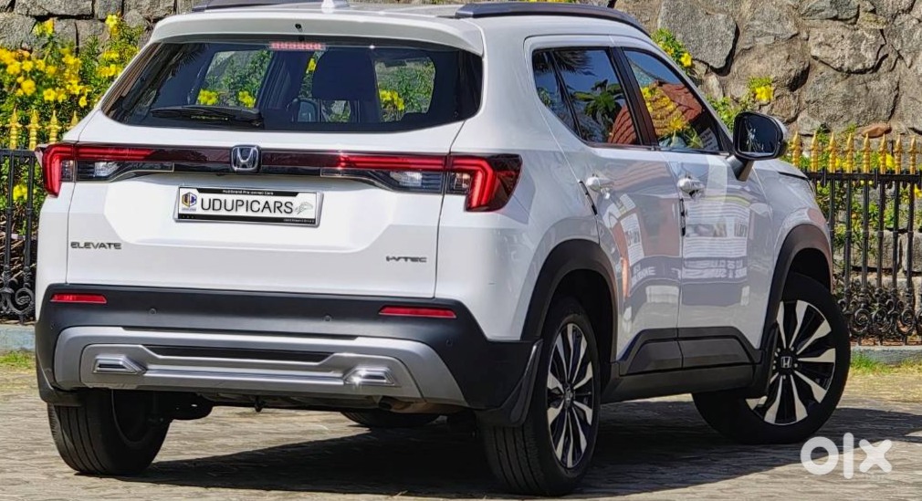 2014 Honda Elevate | Low Km