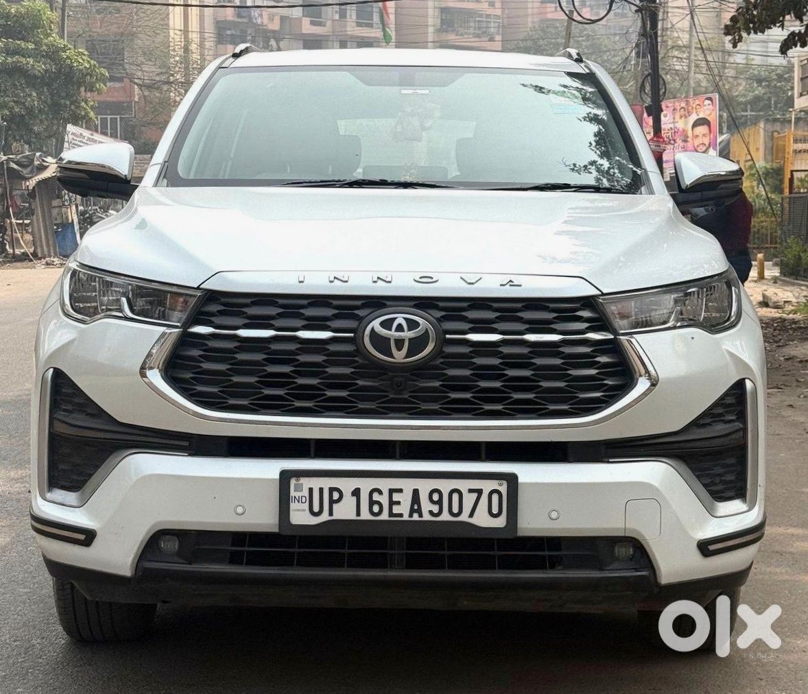 2023 Toyota Innova Hycross Fresh Stock