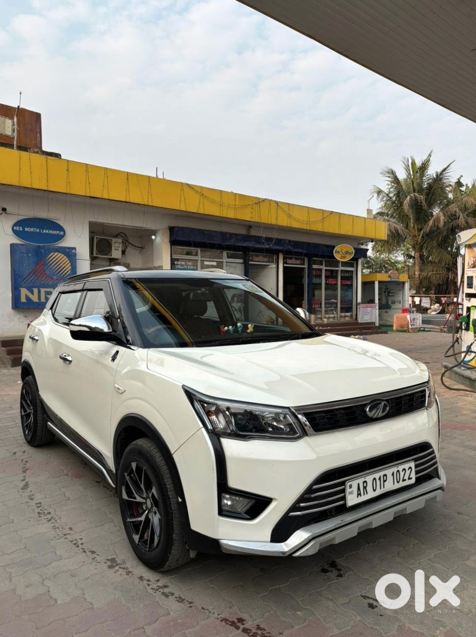 Mahindra Xuv300 | Petrol | Low Km