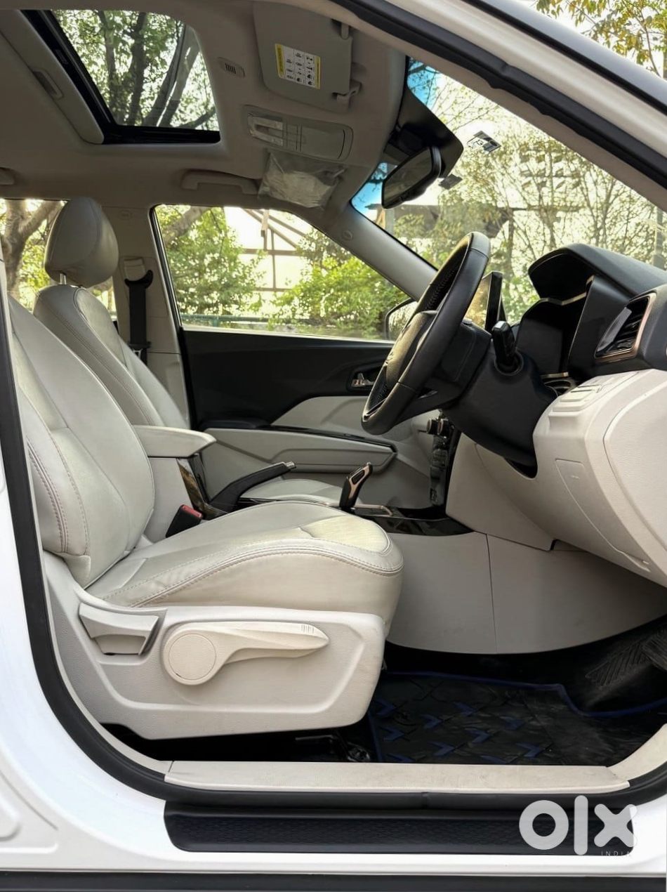 Brand New Mahindra Xuv400 Ev 2025