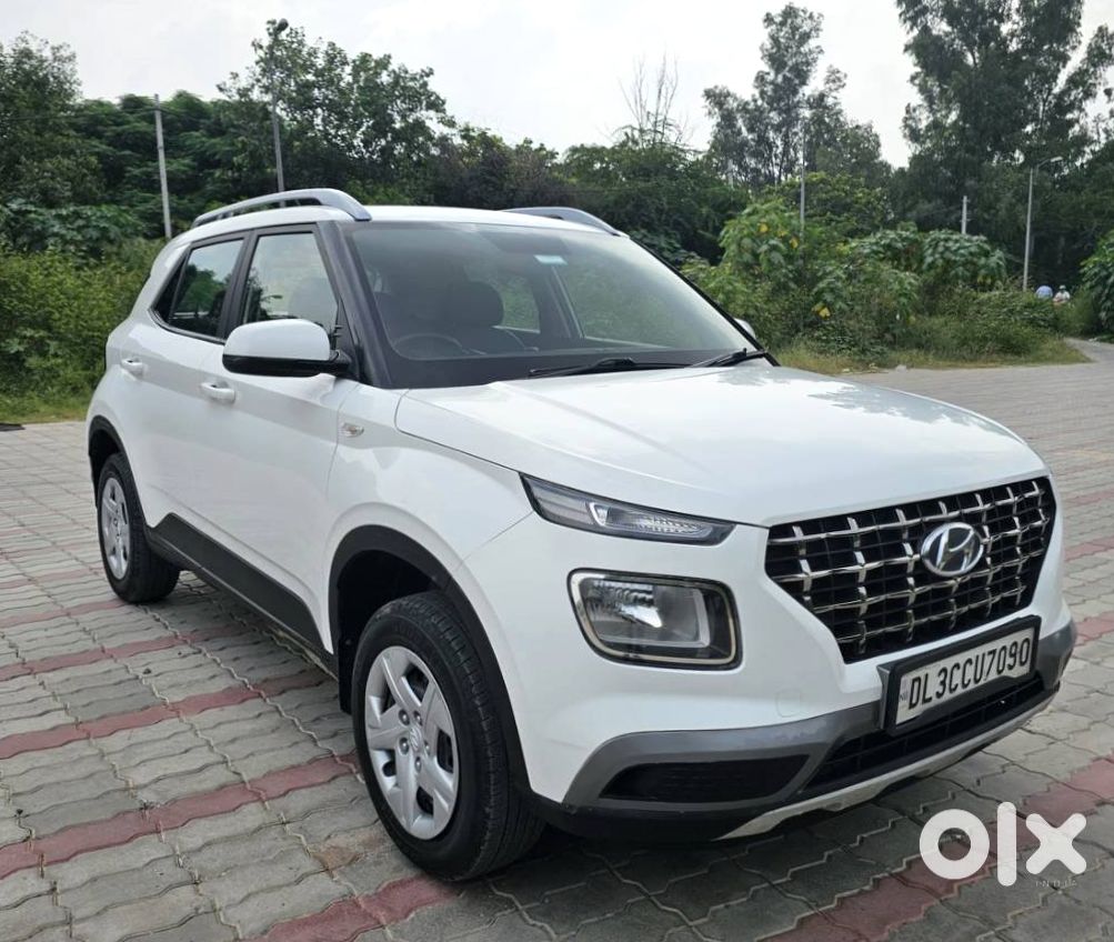 Urgent - 2025 Hyundai Venue Cng Manual