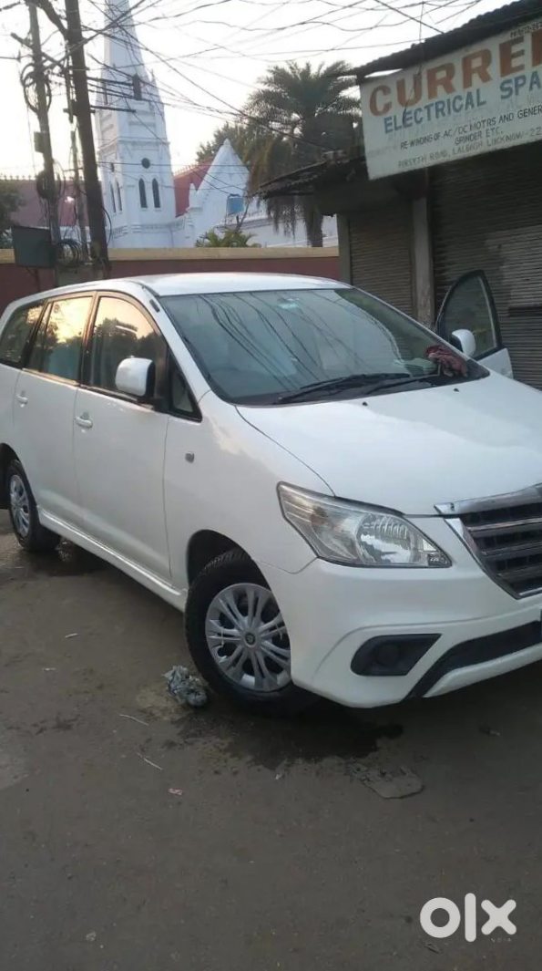 Toyota Innova Cng 2010 Family Car