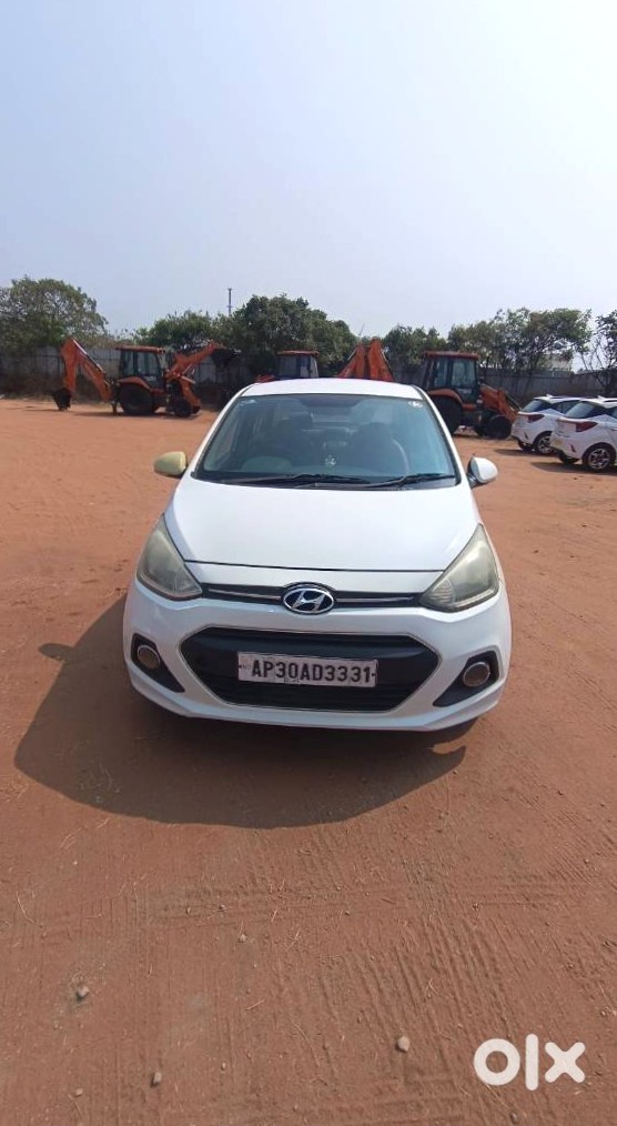 2016 Hyundai Xcent - Shifting City