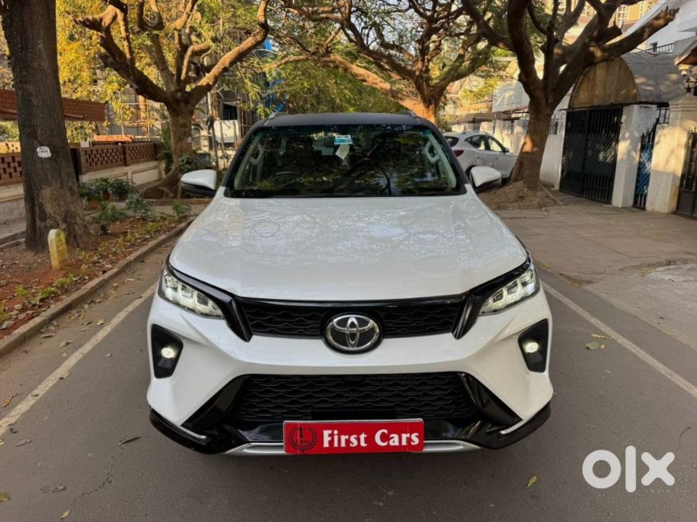 Toyota Fortuner Legender 2017 Petrol