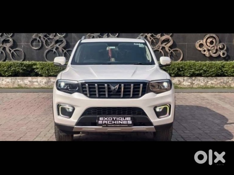 2015 Mahindra Scorpio N