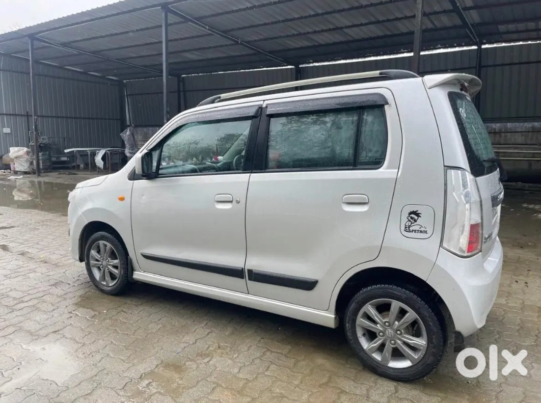 Wagon R Stingray 2015 Petrol - Bechna Hai Jaldi