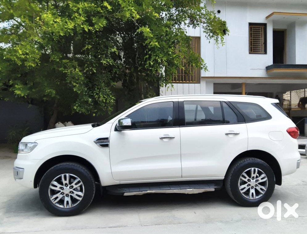 2017 Ford Endeavour Petrol Automatic