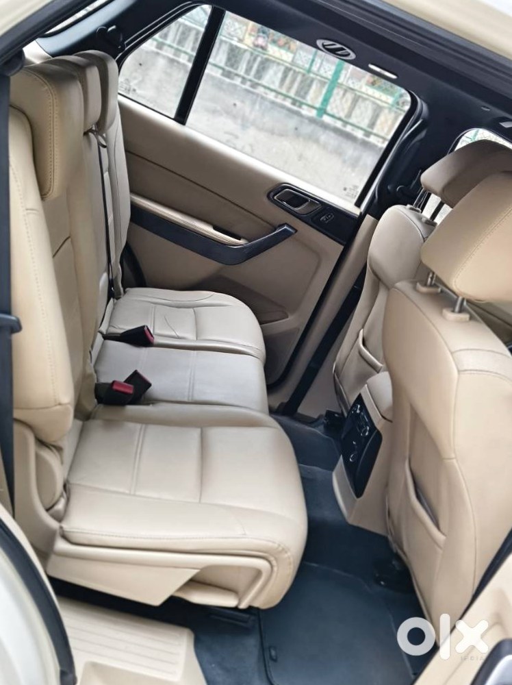 2017 Ford Endeavour Petrol Automatic