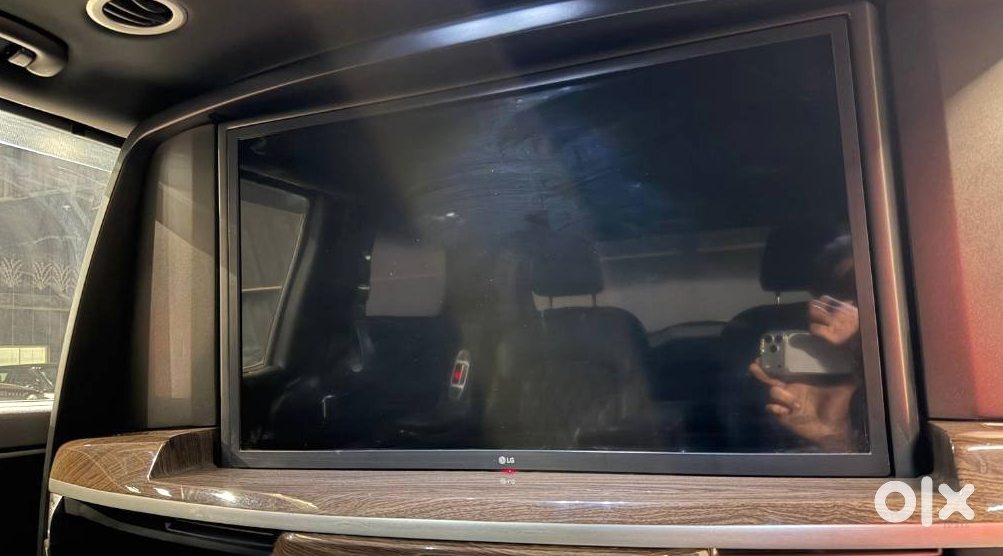 Kia Carnival 2023 - Luxury Mpv