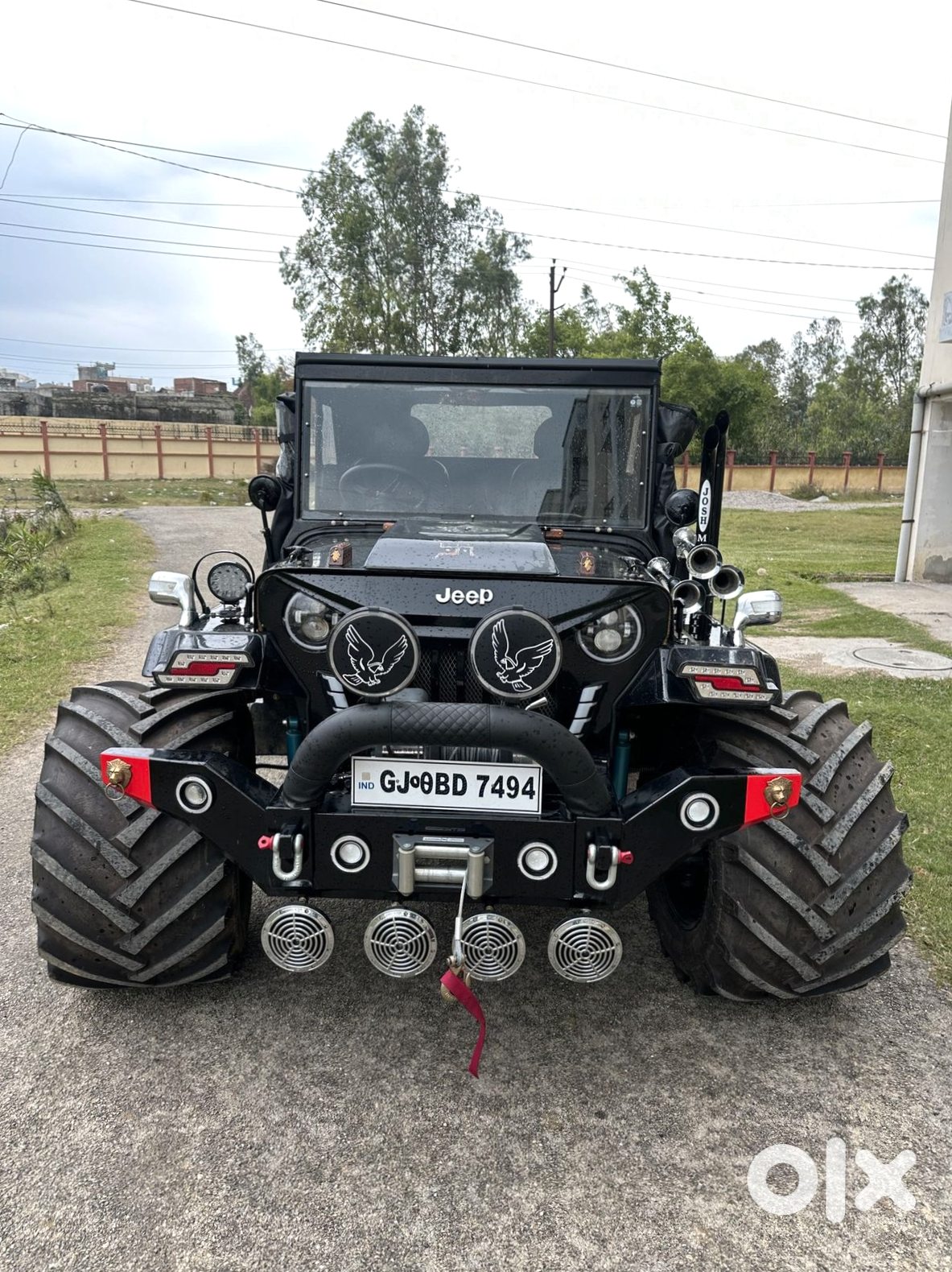 2014 Mahindra Jeep Petrol Automatic