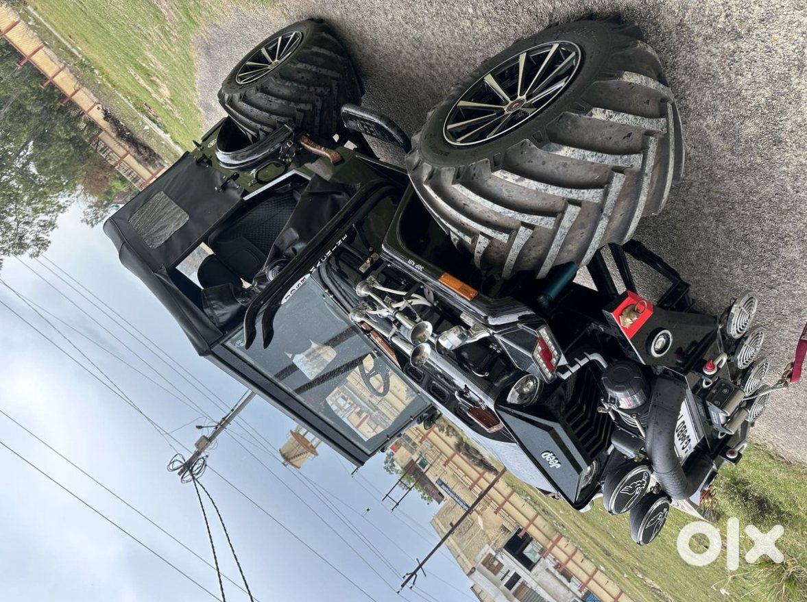 2014 Mahindra Jeep Petrol Automatic